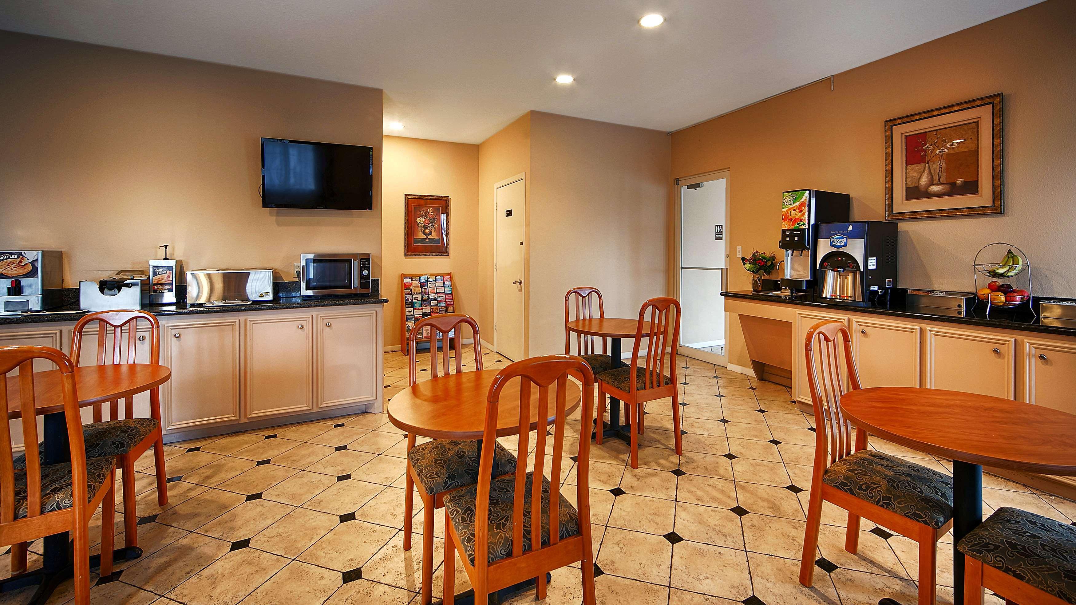 Best Western Lake Conroe Монтгомери Экстерьер фото