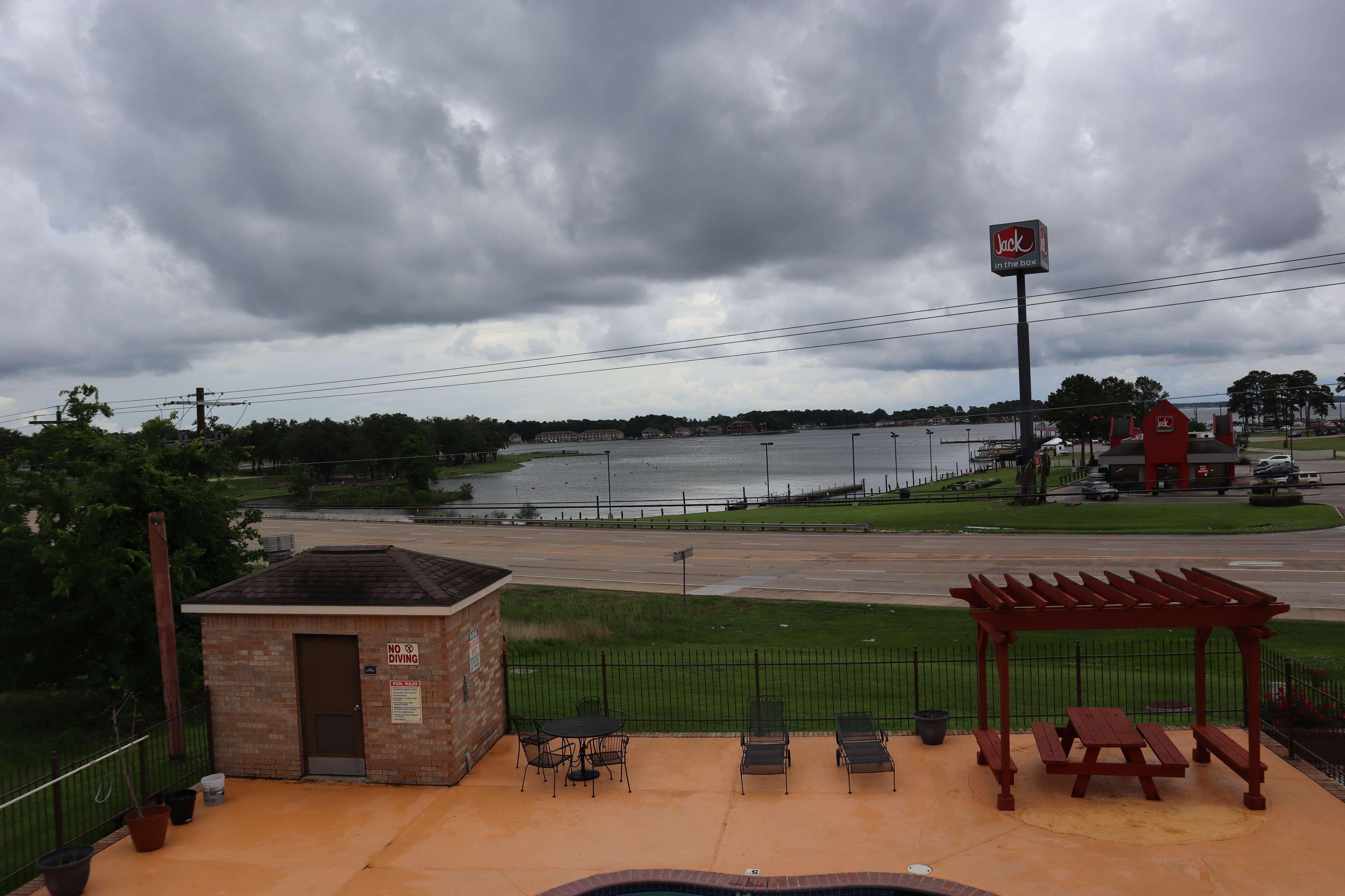 Best Western Lake Conroe Монтгомери Экстерьер фото