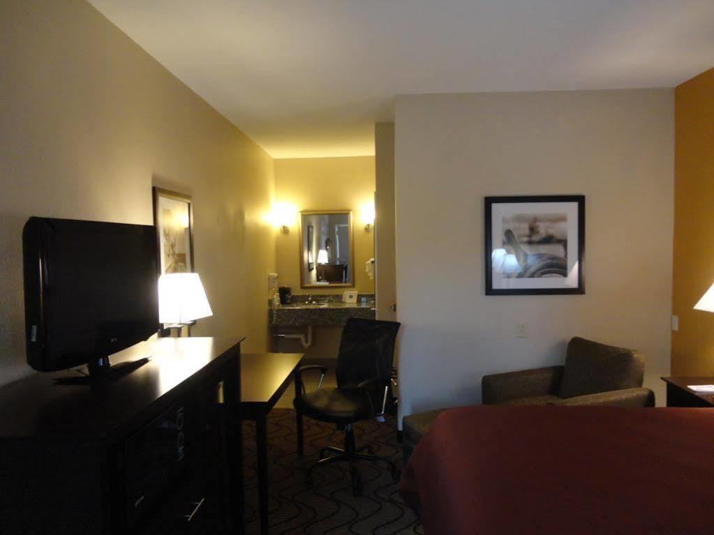 Best Western Lake Conroe Монтгомери Экстерьер фото