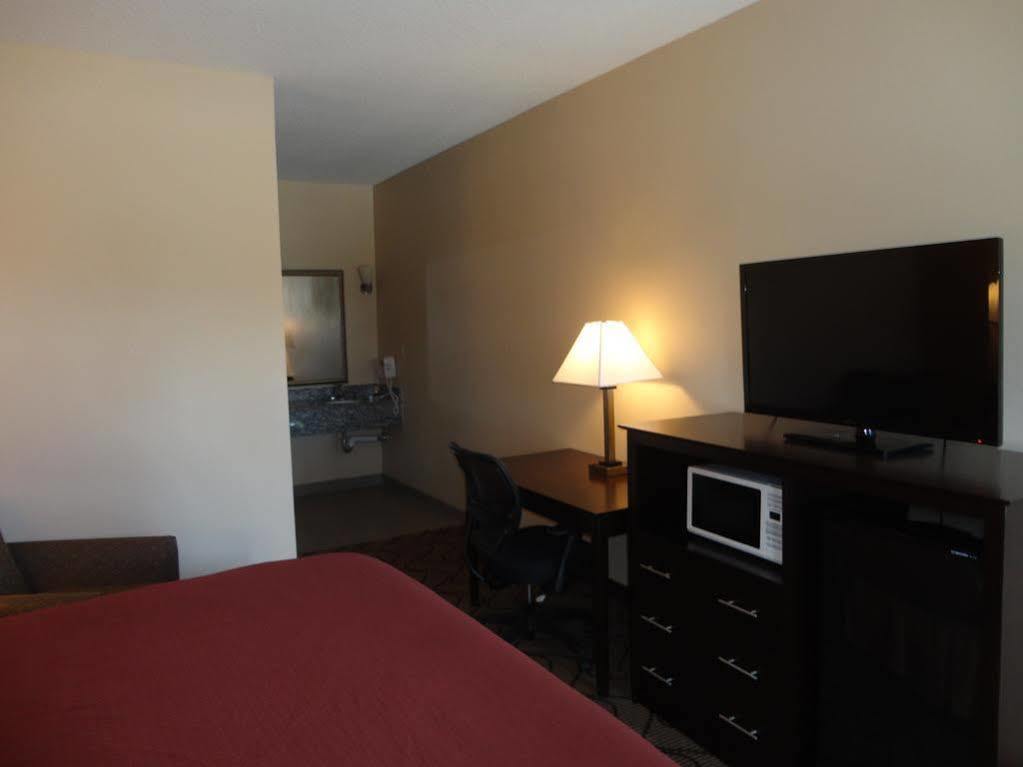 Best Western Lake Conroe Монтгомери Экстерьер фото